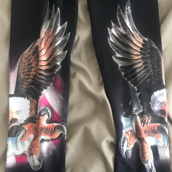 Beautifully Designed Leggings - Picture 2 of 2